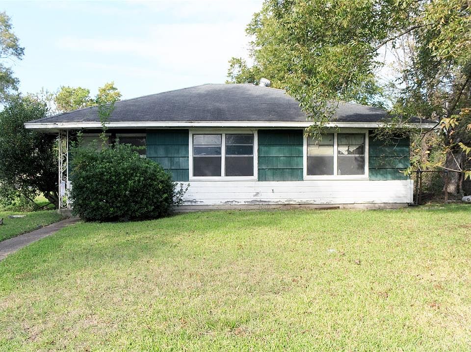 1st image of 10901 Fleming Dr