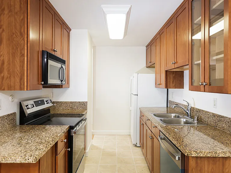 9949 Azuaga St #G103 — Photo 12