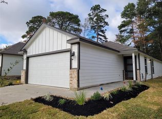 12946 Sorrento Bay Dr, Willis, TX 77318