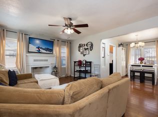 2061 S Broadway, Santa Ana, CA 92707