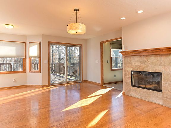 5th image of 4363 Roxburghe Dr