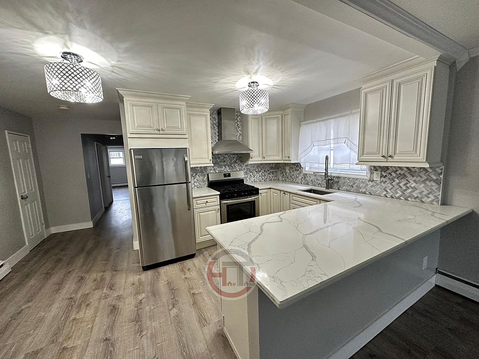 1st image of 3213 Randolph Pl #1