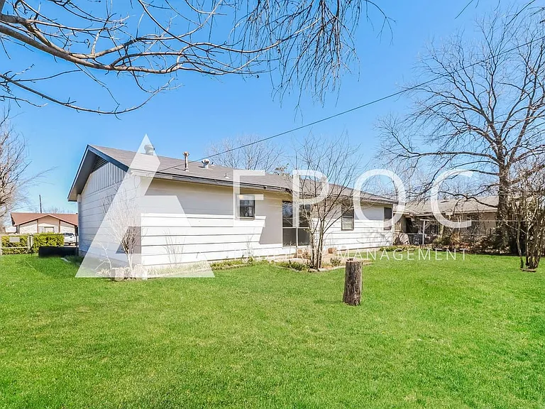 1312 Lance Loop — Photo 4