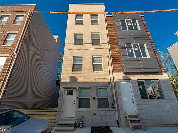 2nd image of 2621 Latona St