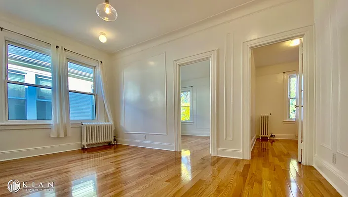 Rented by Kian Realty | media 1