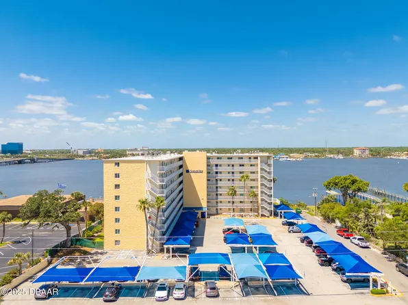 145 N Halifax Ave APT 105, Daytona Beach, FL 32118