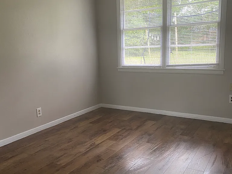 1128 Garland St — Photo 7