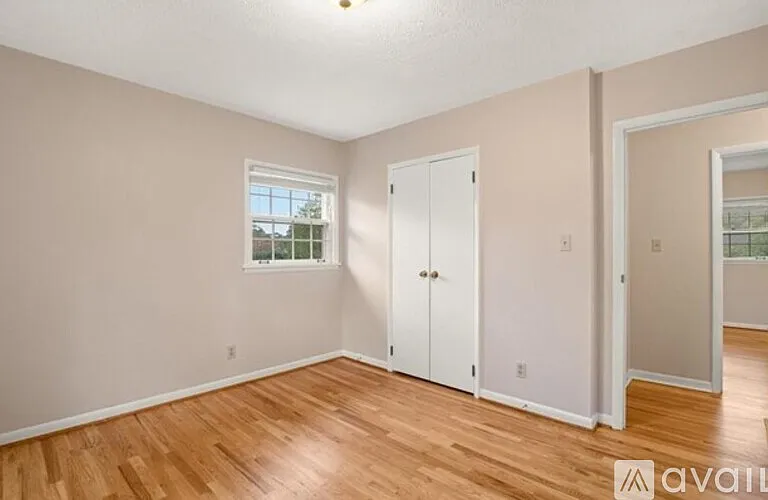 1712 Scampton Dr — Photo 13