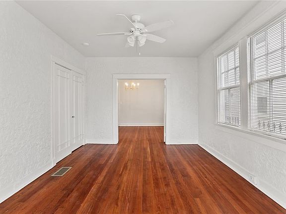 2nd image of 2824 Audubon St