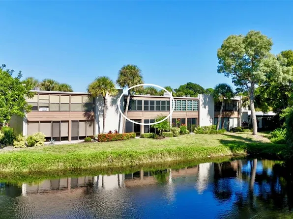 182 PINENEEDLE DRIVE, BRADENTON, FL 34210