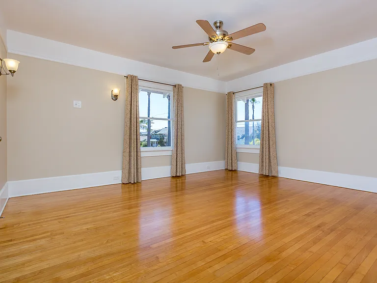 3425 Albatross St — Photo 15