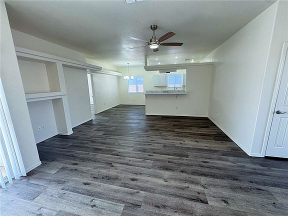 4th image of 3645 N Verdugo Rd