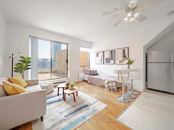 65 Scadding Ave #Penthouse 16, Toronto, ON M5A 4L1