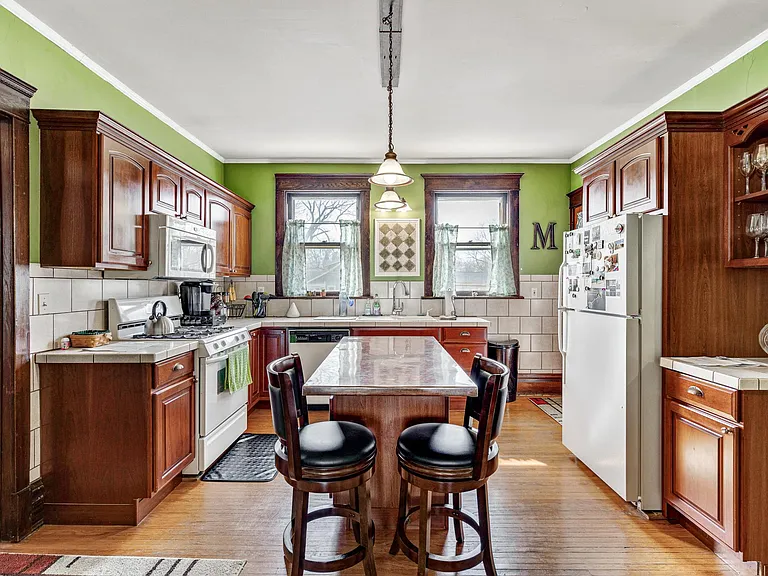 458 W Jackson St #1 — Photo 5