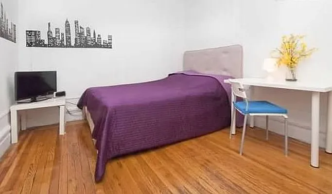 Rented by Pink Stone Realty LLC | media 9