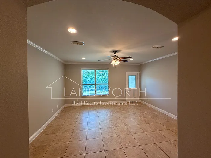 4604 Angus Dr — Photo 6