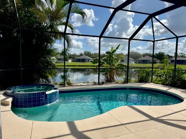 11511 Sweetflag Dr, Lakewood Ranch, FL 34202