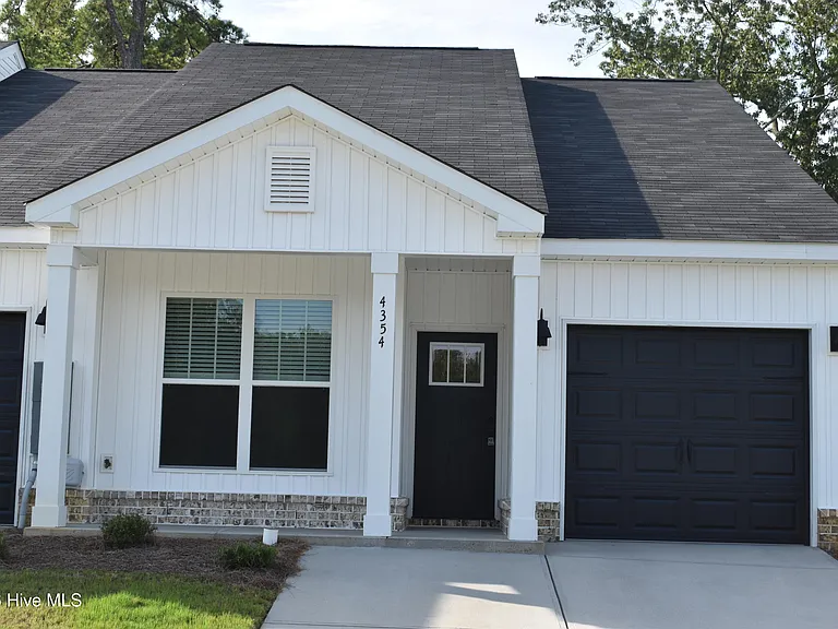 4354 Beautiful Pond Park — Photo 2