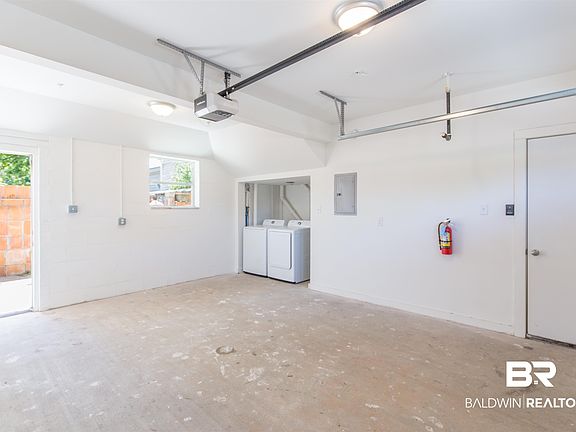 4th image of 55 N Warren St #1