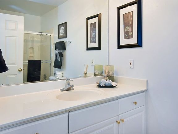 4th image of 7101 Rainbow Dr APT 4