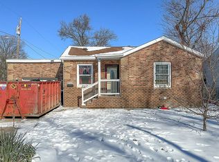 5729 Holcomb Ave, Des Moines, IA 50310