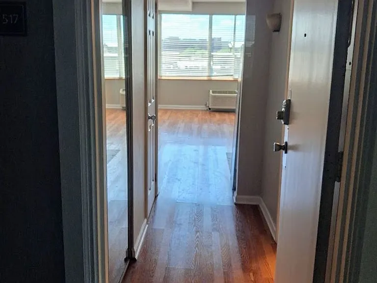 1700 Clinch Ave #517 — Photo 4
