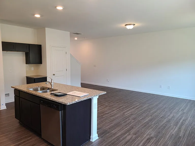 1120 Lossie Ln #1120 — Photo 11