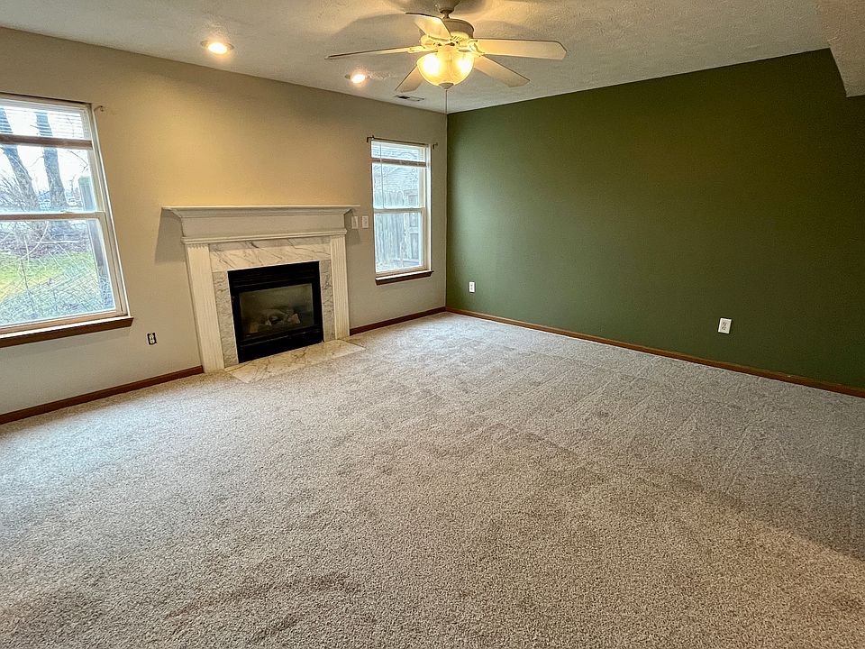 Living room & fireplace