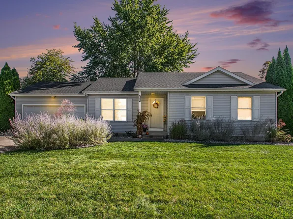 57832 Long Grove Dr, Elkhart, IN 46517