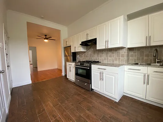 Rented by Compass | media 10