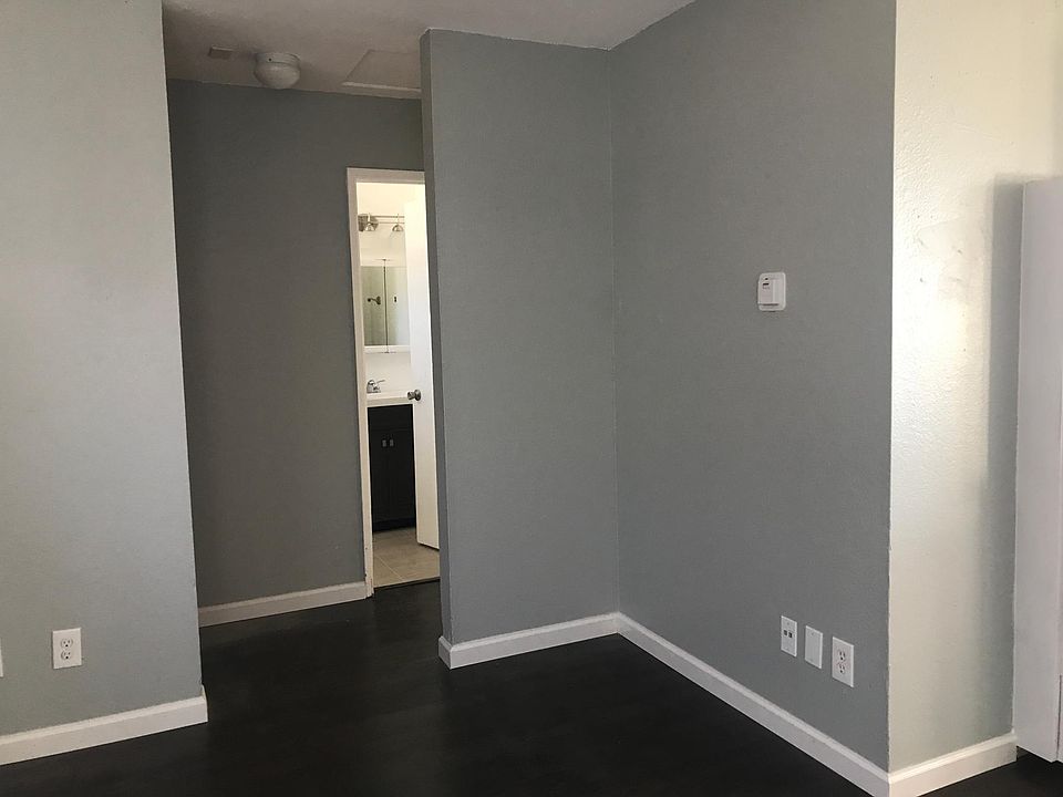 1st image of 3619 43rd St #4