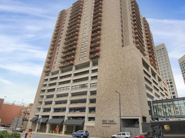 66 9th St Unit 2307, Saint Paul, MN 55101
