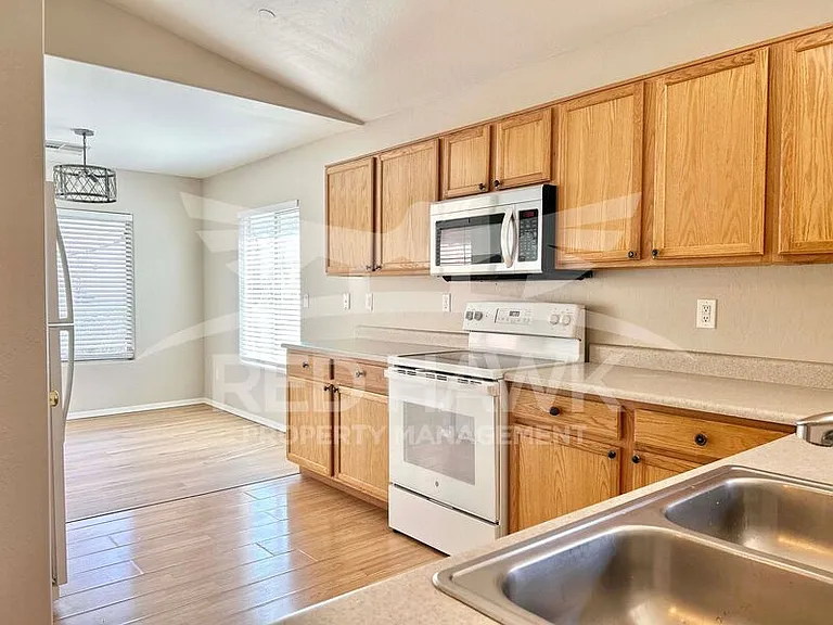 3162 W Sunshine Butte Dr — Photo 6