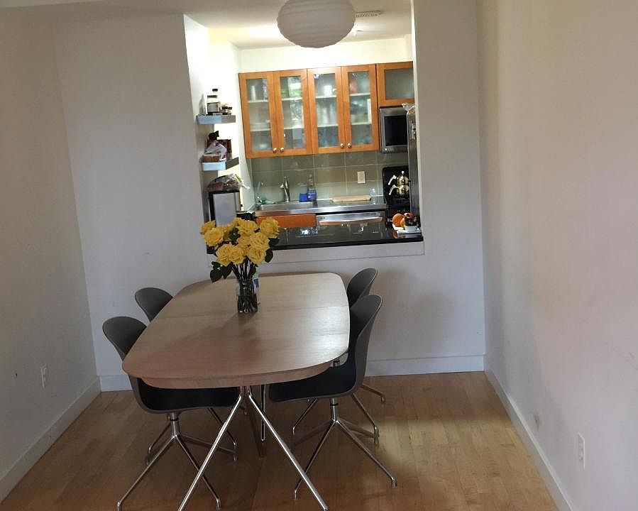 2nd image of 222 Montgomery St #311
