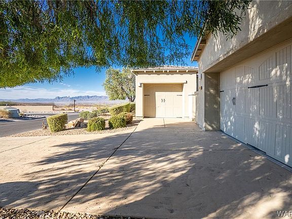 5th image of 3099 Esmerelda Dr