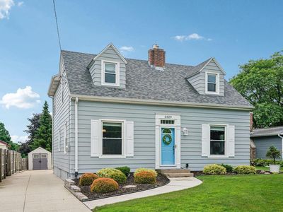 2029 North Green Bay ROAD, Racine, WI, 53405