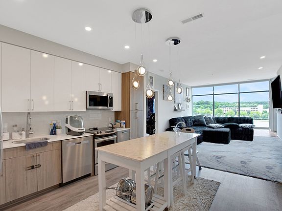 2nd image of 145 Riverhaven #Drive525