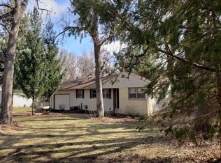 5275 McFarland Rd, Loves Park, IL 61111