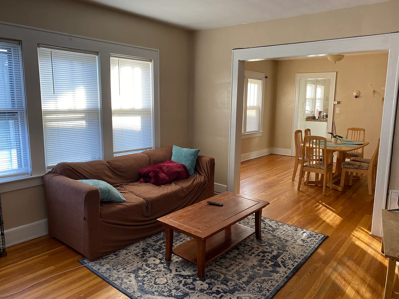 2 bed, 1200 sqft, $775 — Photo 2