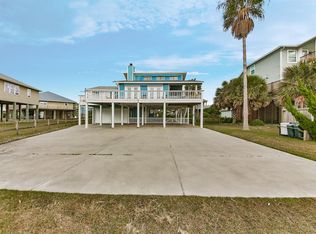 3261 Prides Way, Crystal Beach, TX 77650