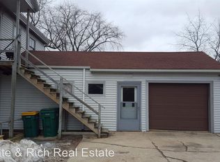 4315 Greenwood Rd APT 2, Woodstock, IL 60098