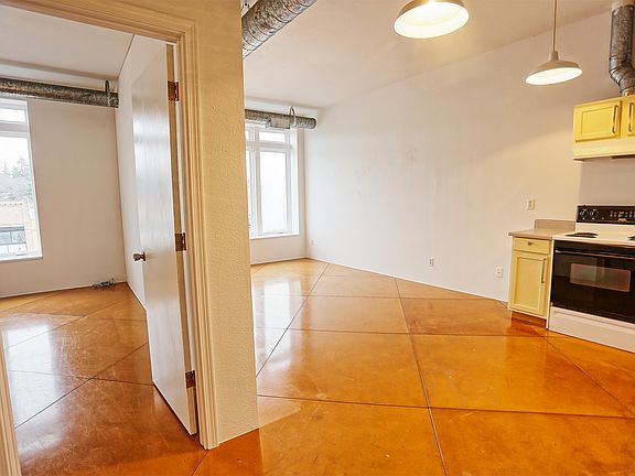 4th image of 5238 S Tacoma Way APT 1