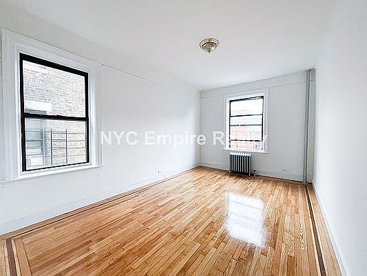 5th image of 35 Hamilton Pl APT 605