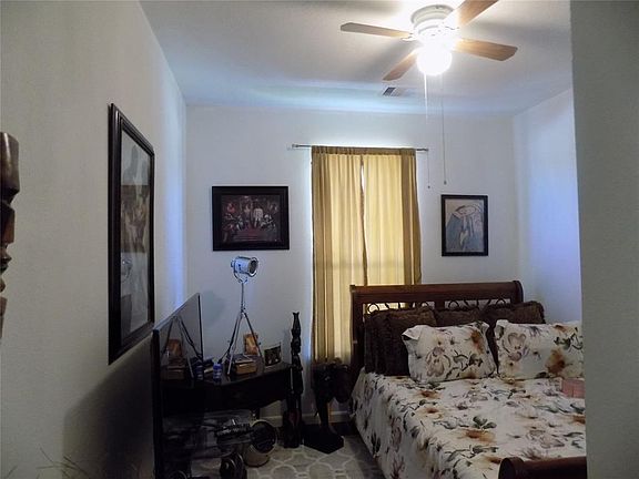 5th image of 16531 Cheshire Grove Ln