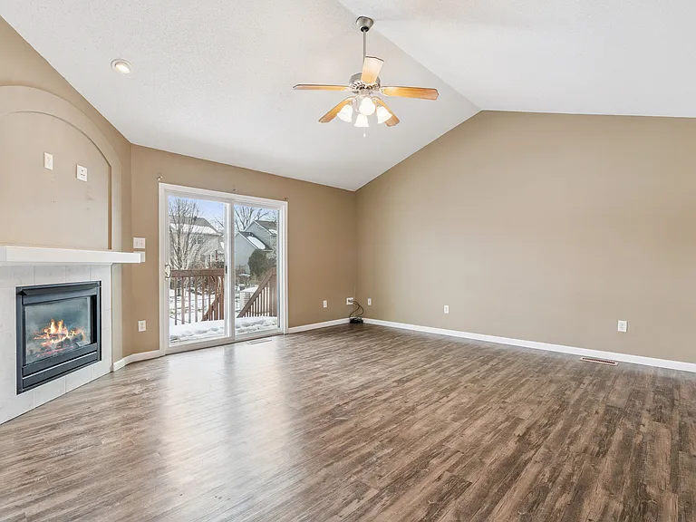 2539 Catskill Ct — Photo 6