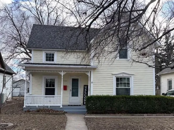 423 E 3rd St, Newton, KS 67114