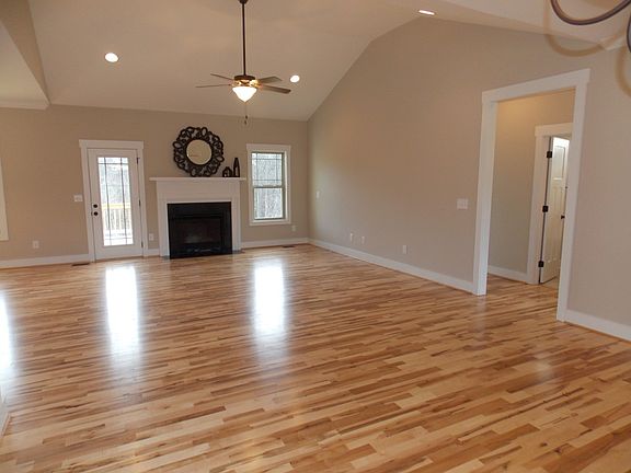 5th image of 5617 Crooked Oak Dr