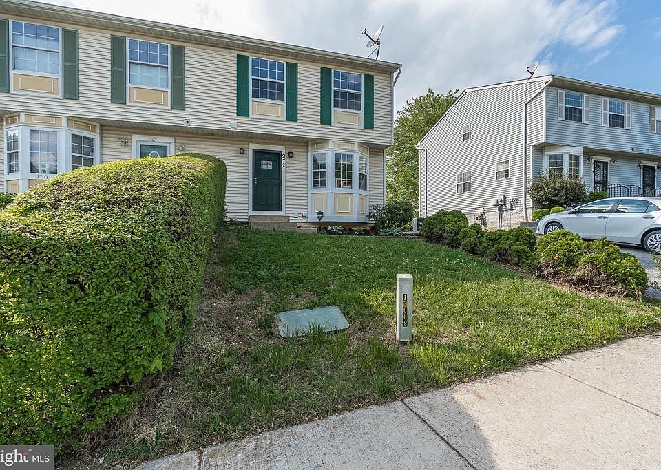 1st image of 972 Central Hills Ln