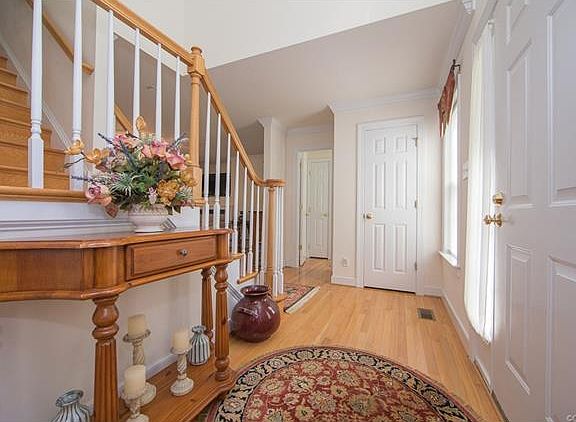 5th image of 100 Norwood Creek Ct