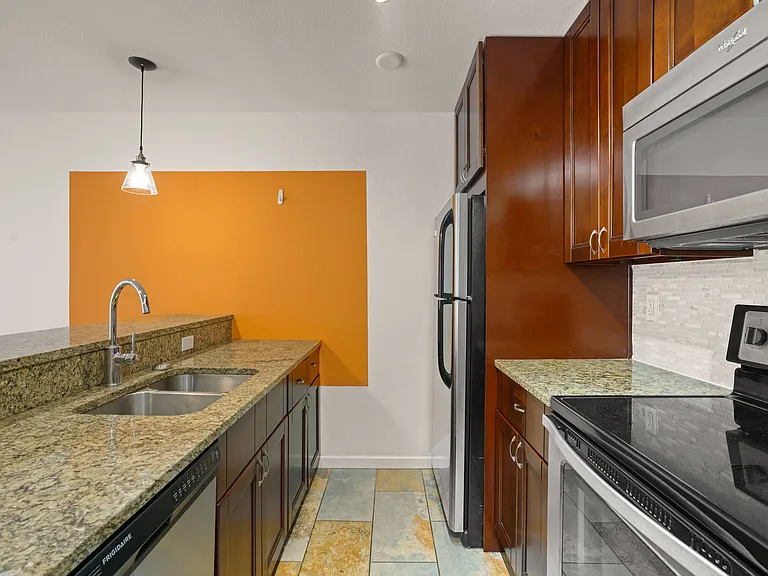 View House — Photo 22
